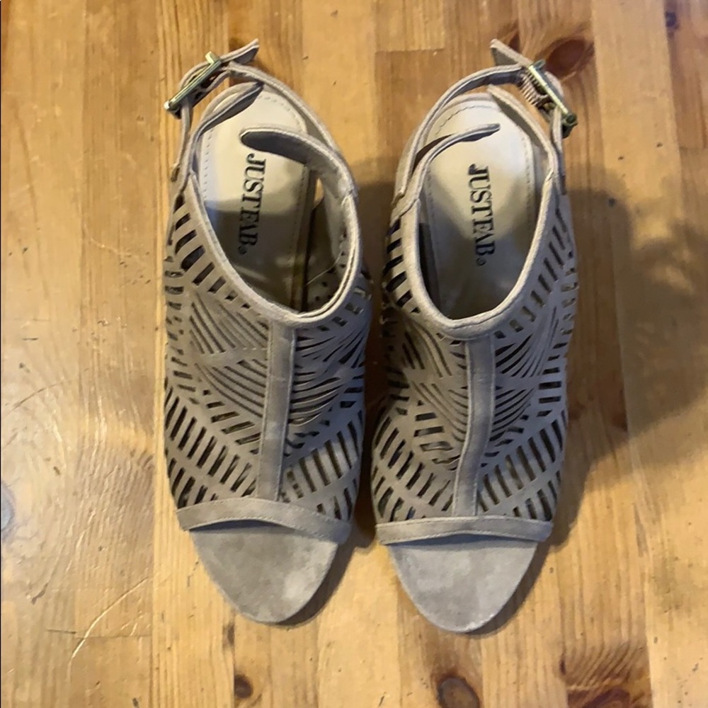 Women’s coral shoes